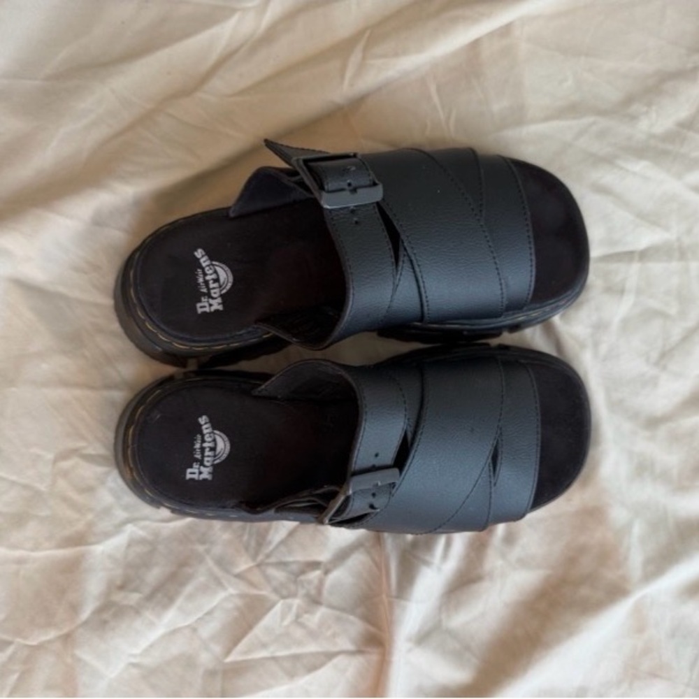 Dr. Martens Mattison Sandal